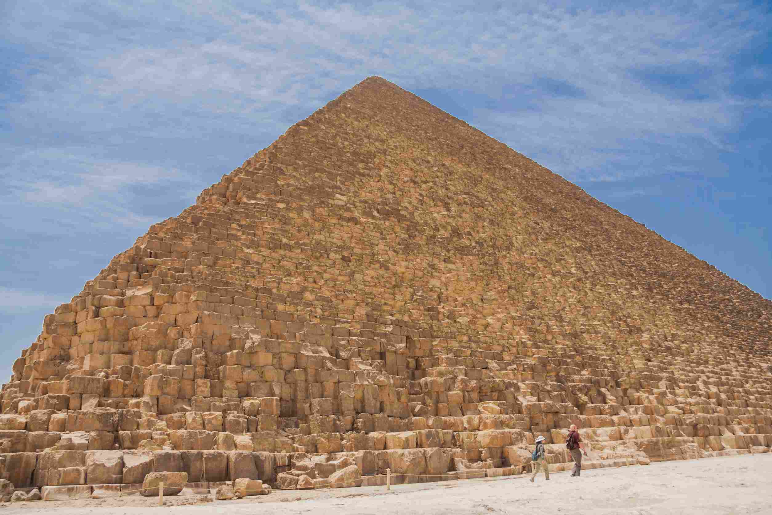 https egypt eta com images ancient pyramids of giza in a desert of egyp