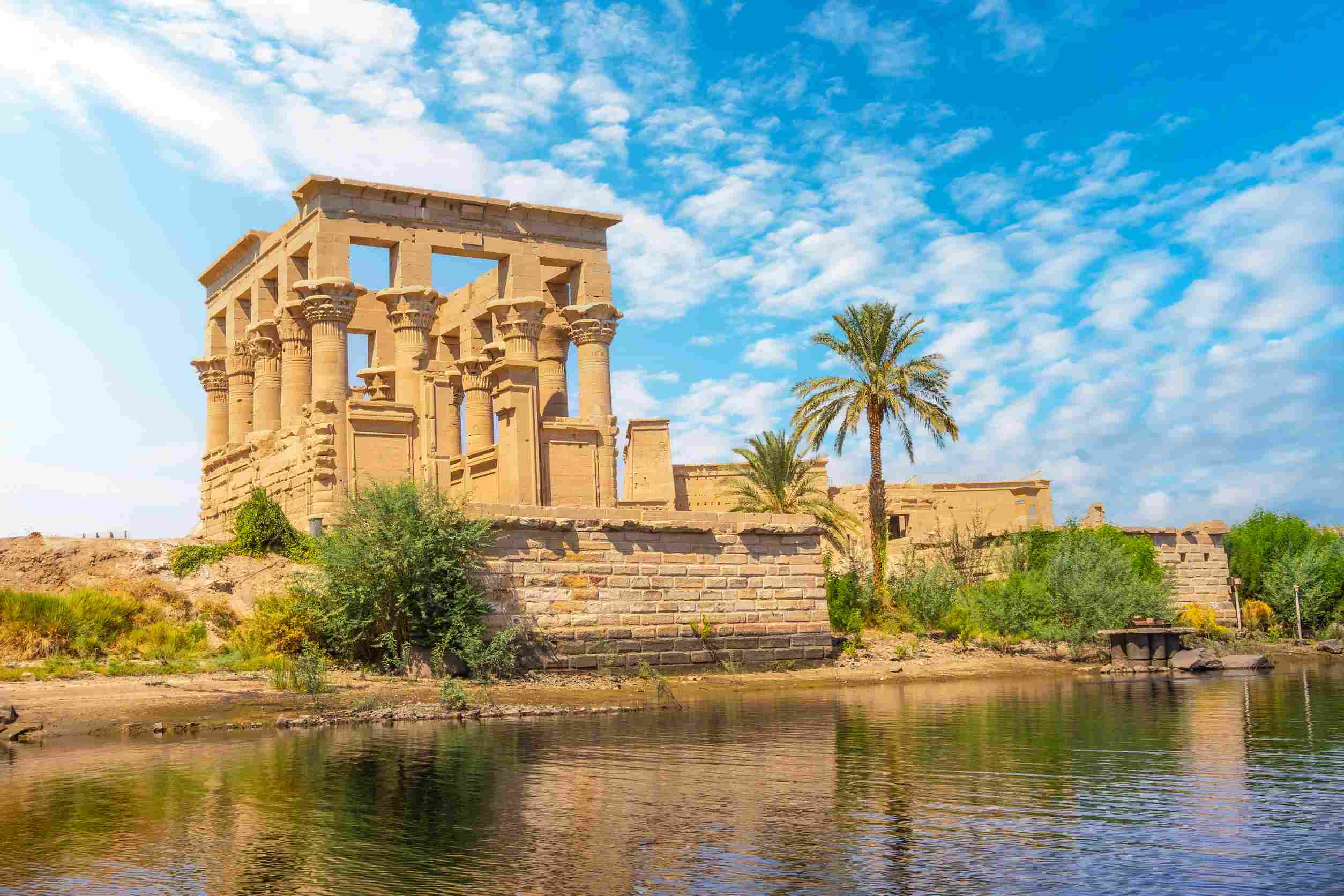https egypt eta com images beautiful temple of philae and the greco roman buildings seen from the nile river a temple