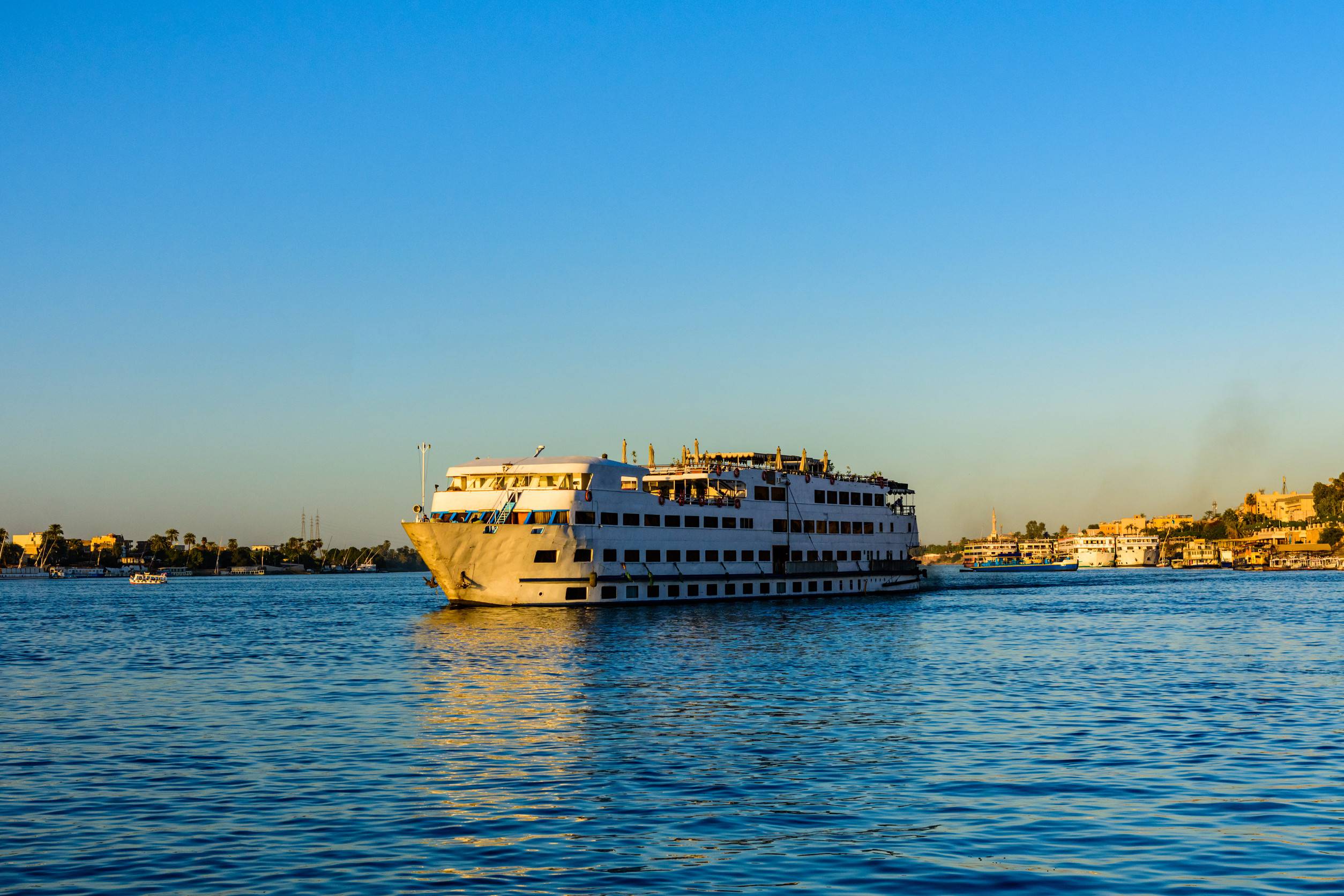 https egypt eta com images big cruise ship on river nile in luxor egypt