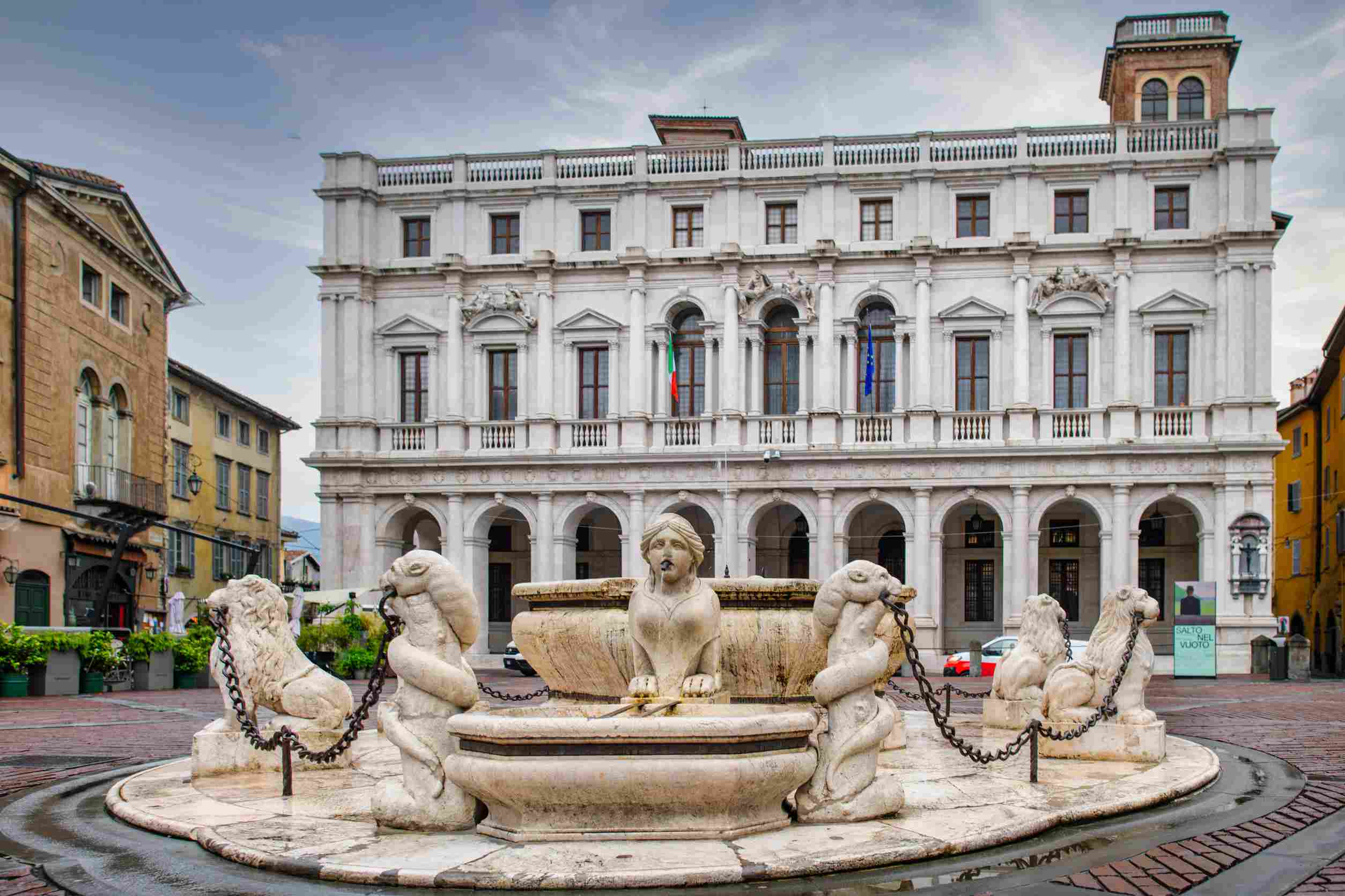 https egypt eta com images contarini fountain with the mai library in the bergamo alta italy