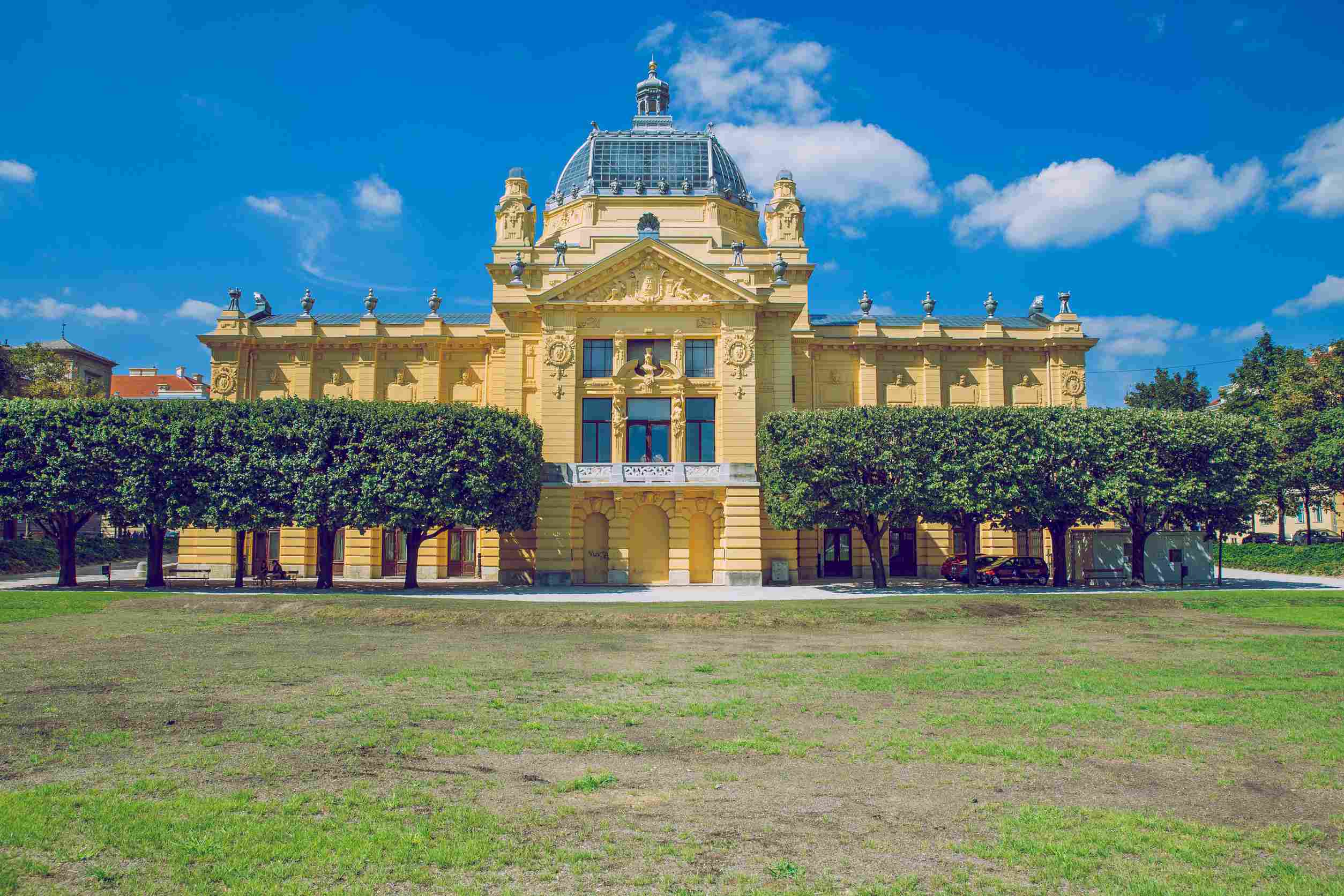 https egypt eta com images crotia city zagreb street view day