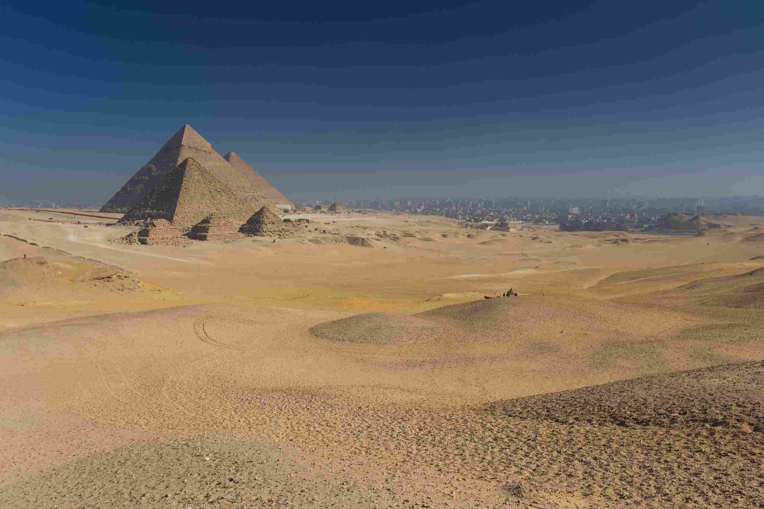 https egypt eta com images egypt cairo giza general view of pyramid