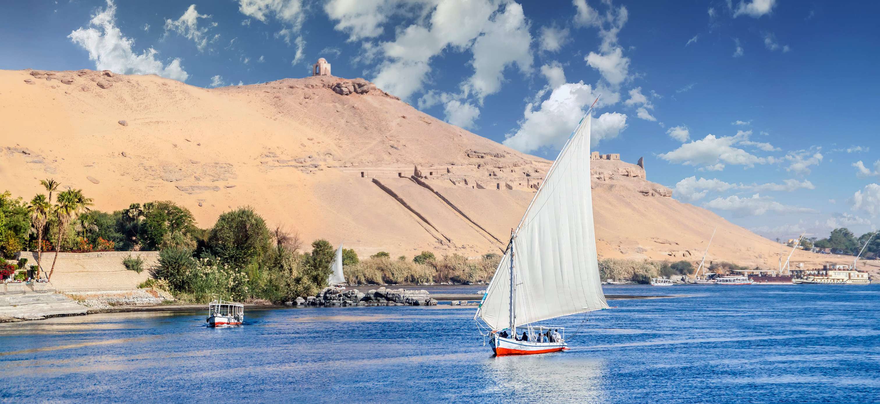 Felucca Sailing On The Nile River In Egypt Felucca Sailing On The Nile River In Egypt