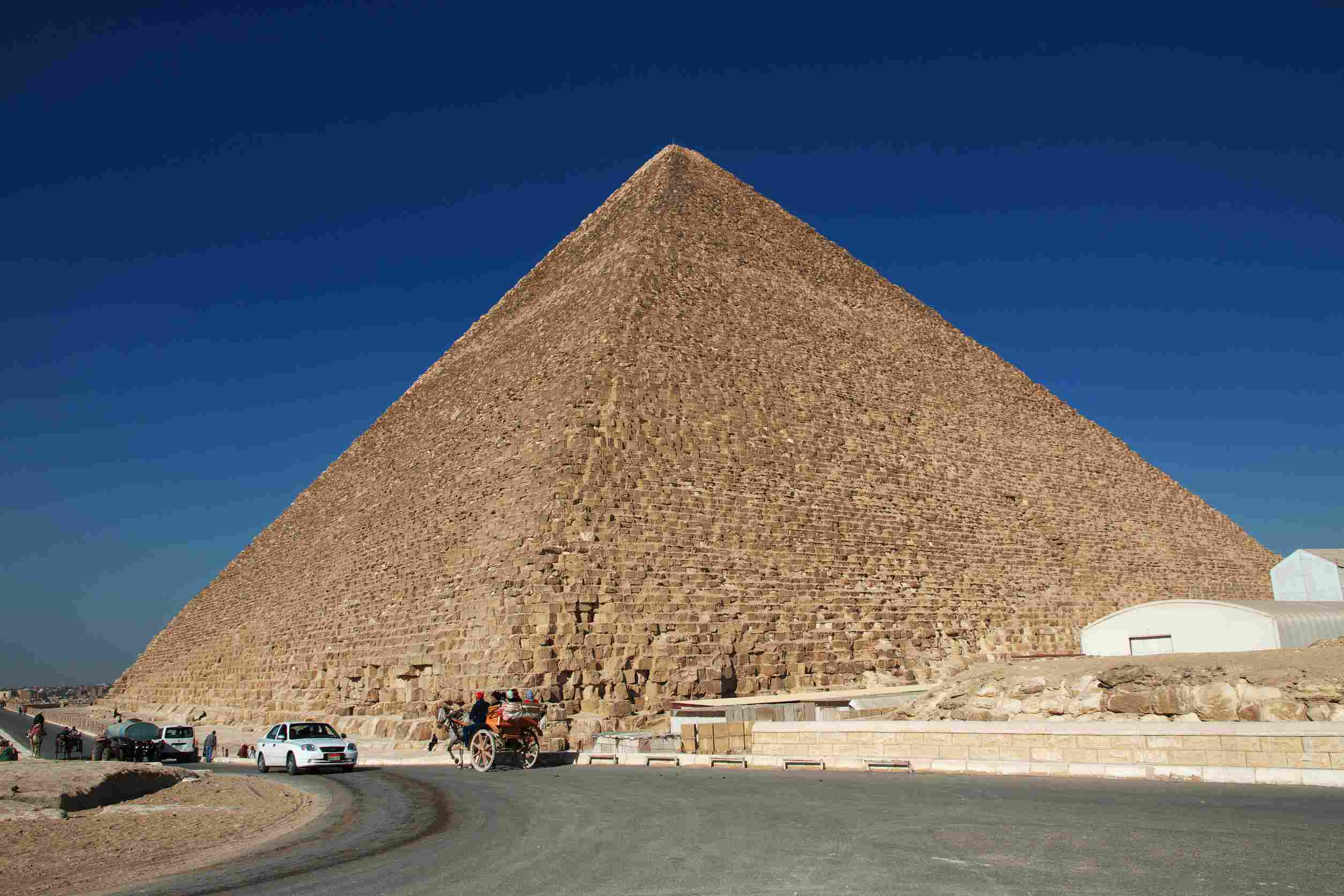 https egypt eta com images great pyramids of ancient egypt in giza cai
