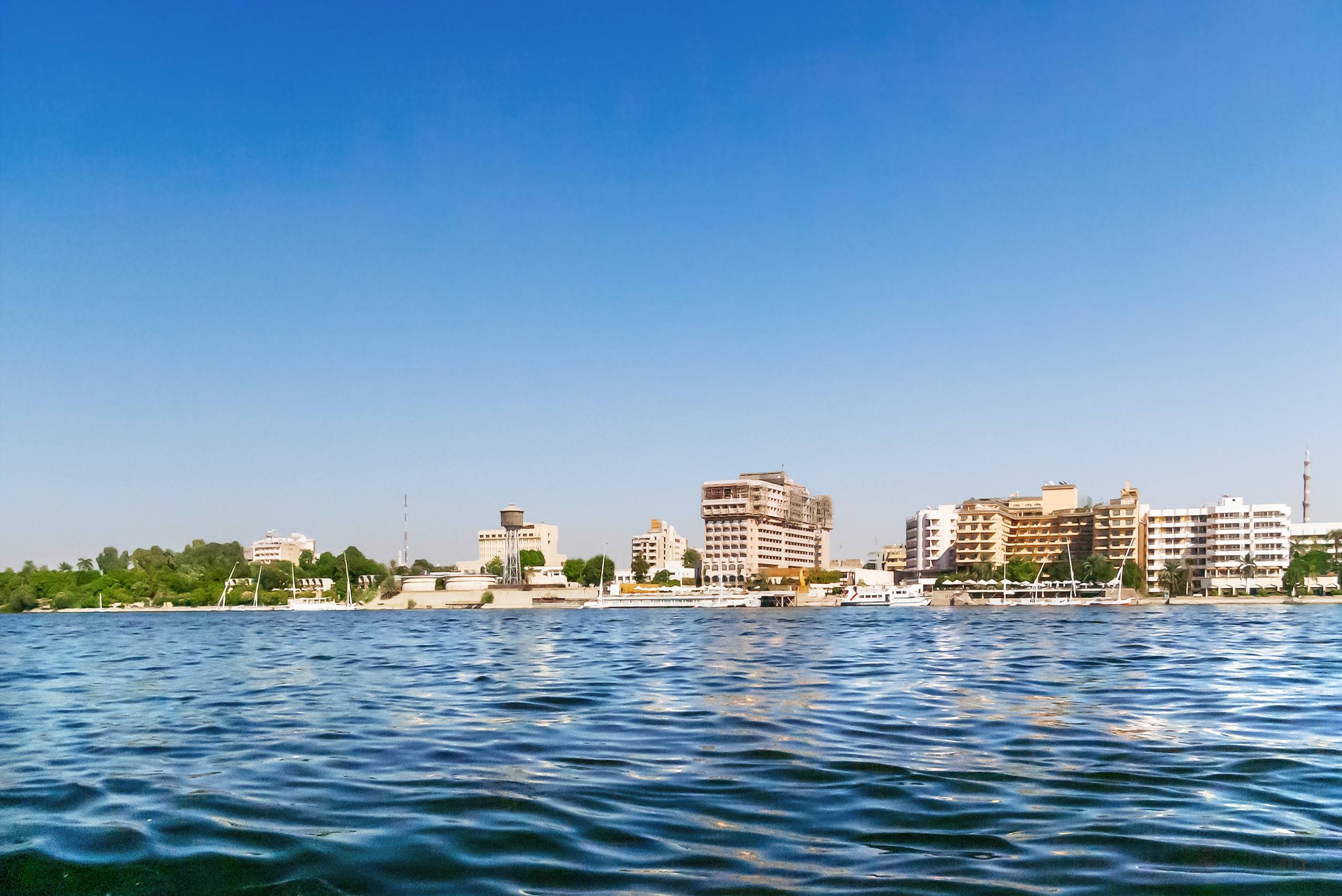 https egypt eta com images hotels under construction on the banks of the nile river construction sites of new buildings