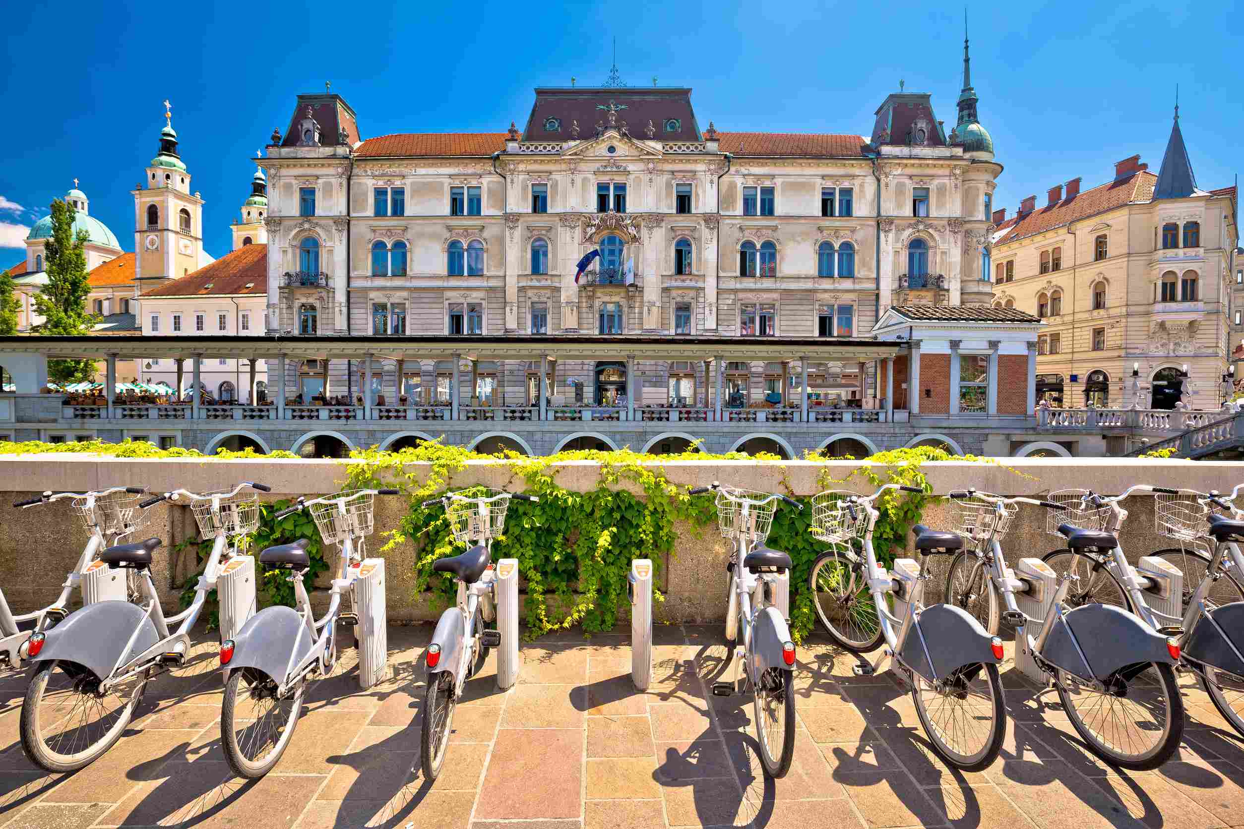 https egypt eta com images ljubljana architecture and tourist bikes capital city of slovenia