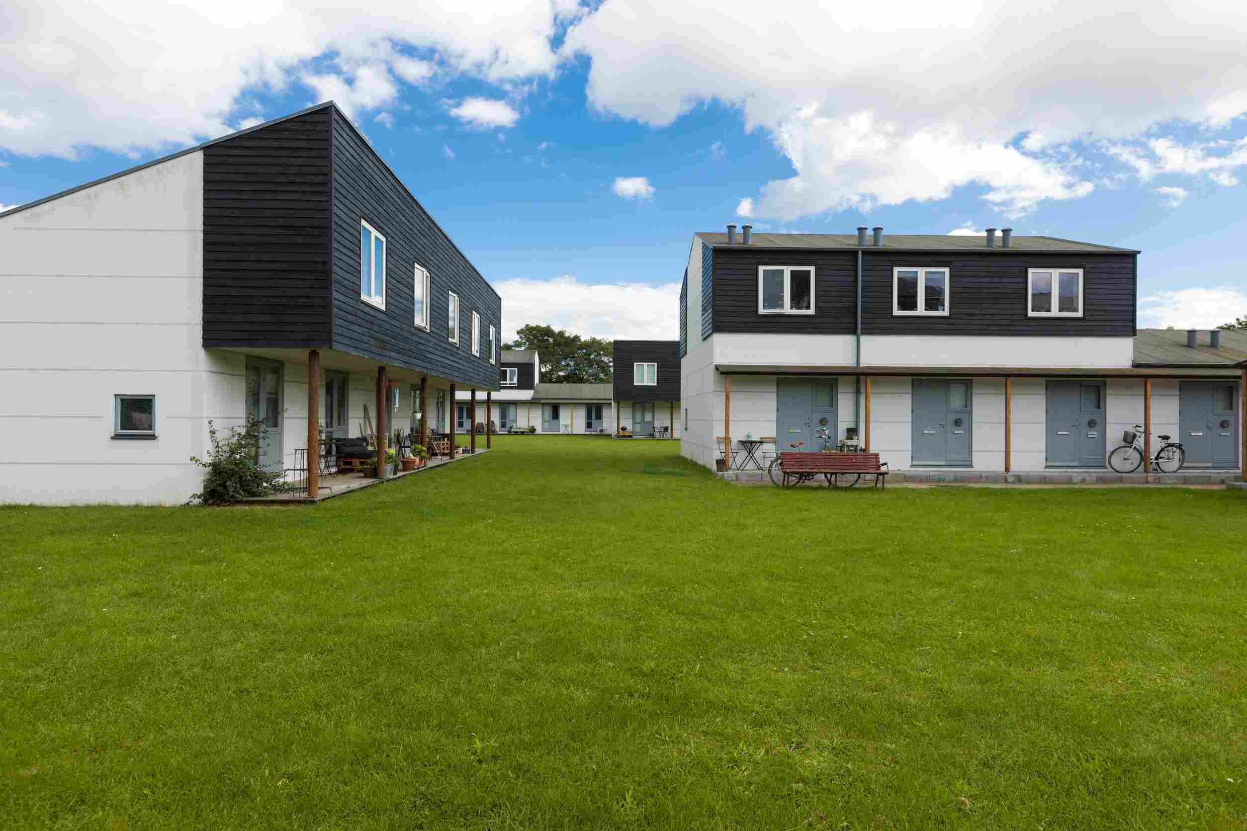 https egypt eta com images modern buildings with garden