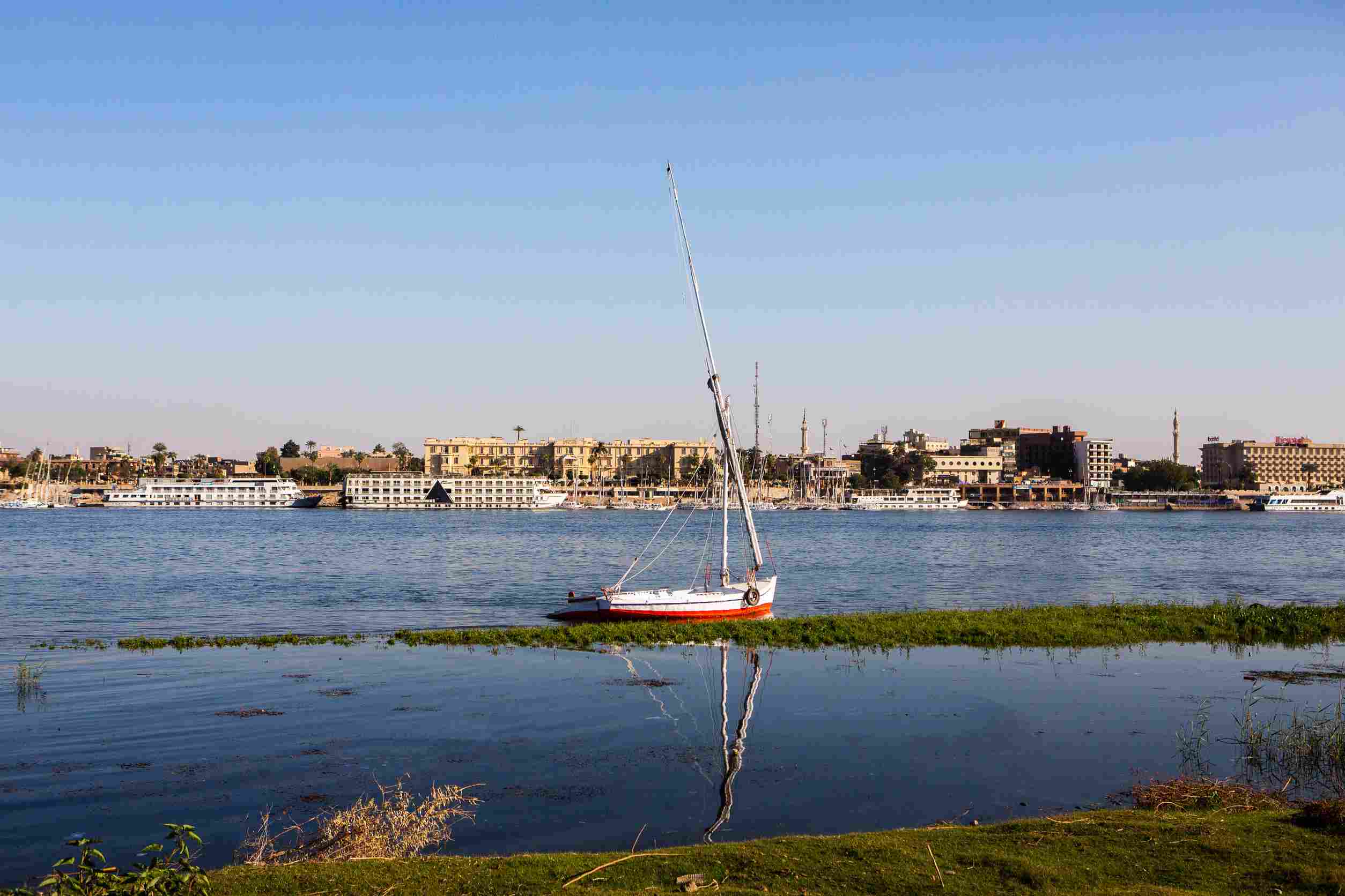 https egypt eta com images nile the longest river in africa primary water source of egypt landscape with clear water
