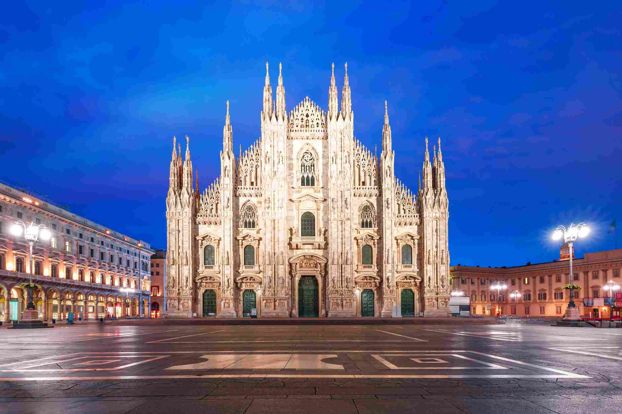 https egypt eta com images piazza del duomo cathedral square with milan cathedral or duomo di milano during morning blue