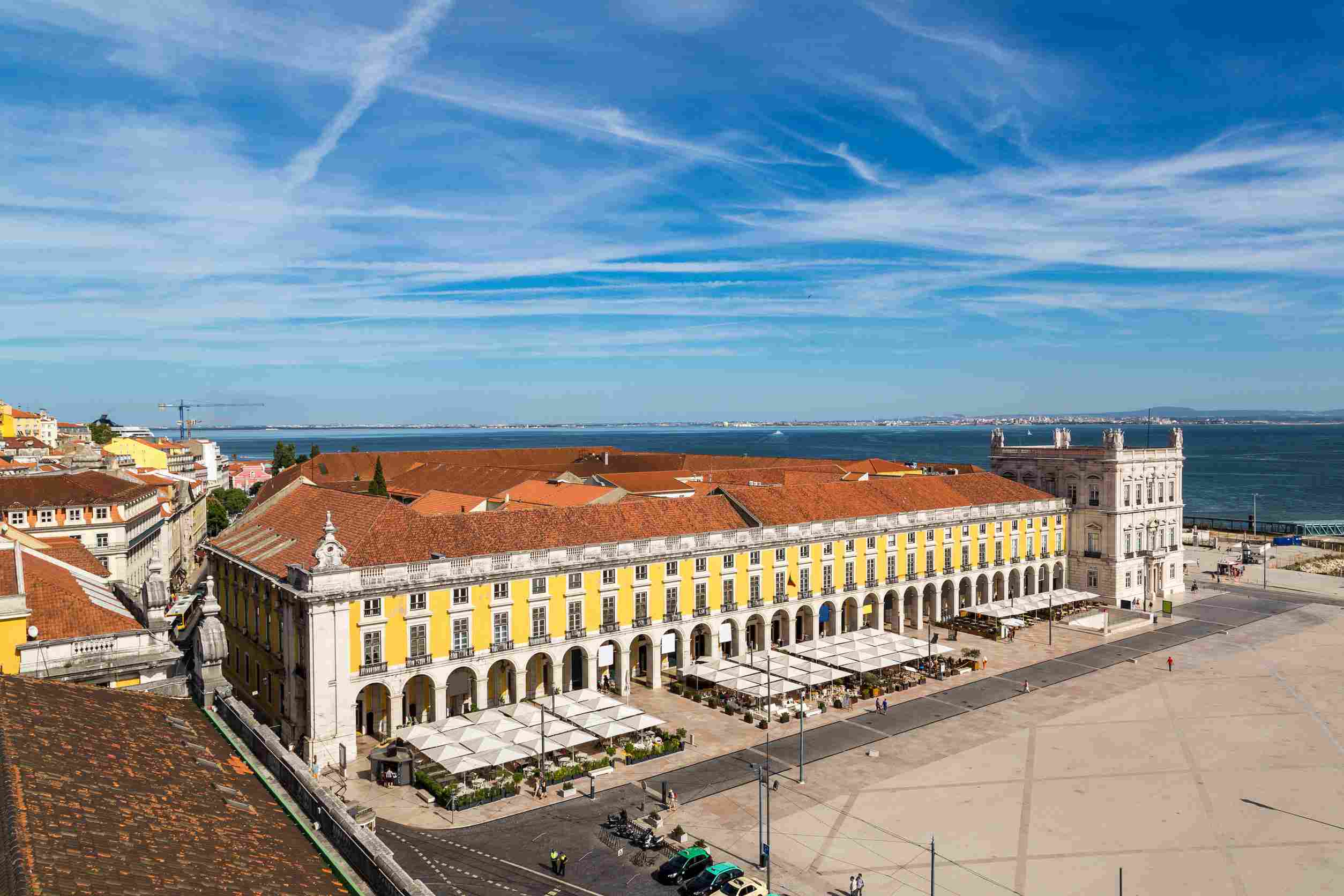 https egypt eta com images praca do in lisbon portugal in a summer day