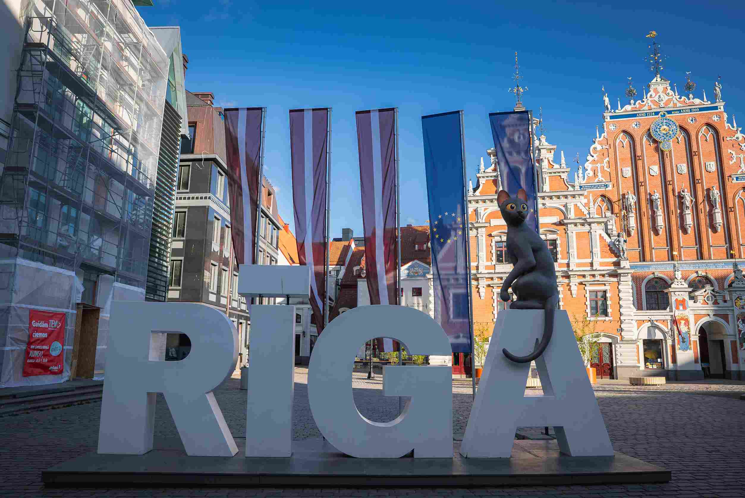 https egypt eta com images riga old town with riga sign cat statue and house of the blackheads