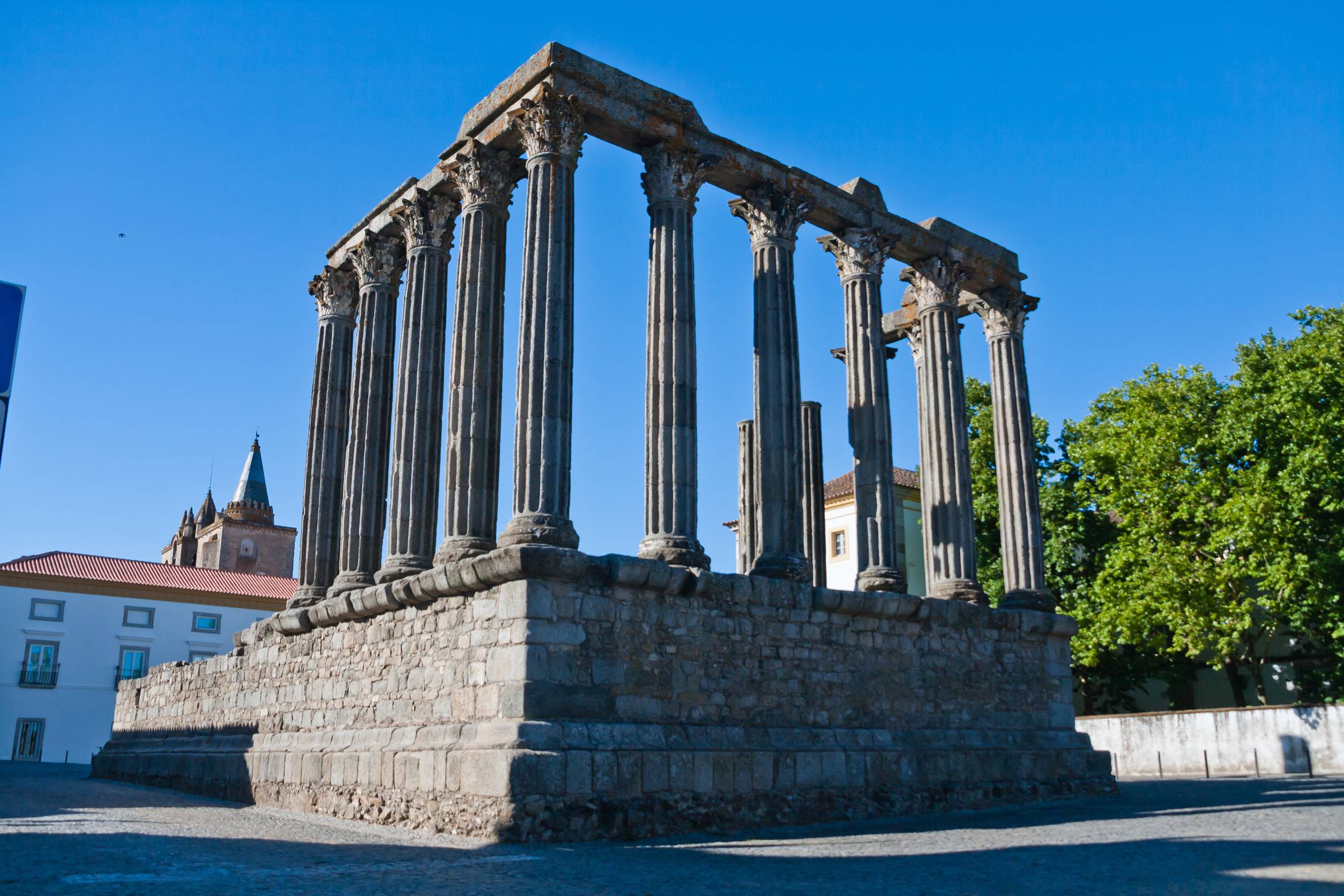 https egypt eta com images roman temple diana temple in evora alentejo portugal