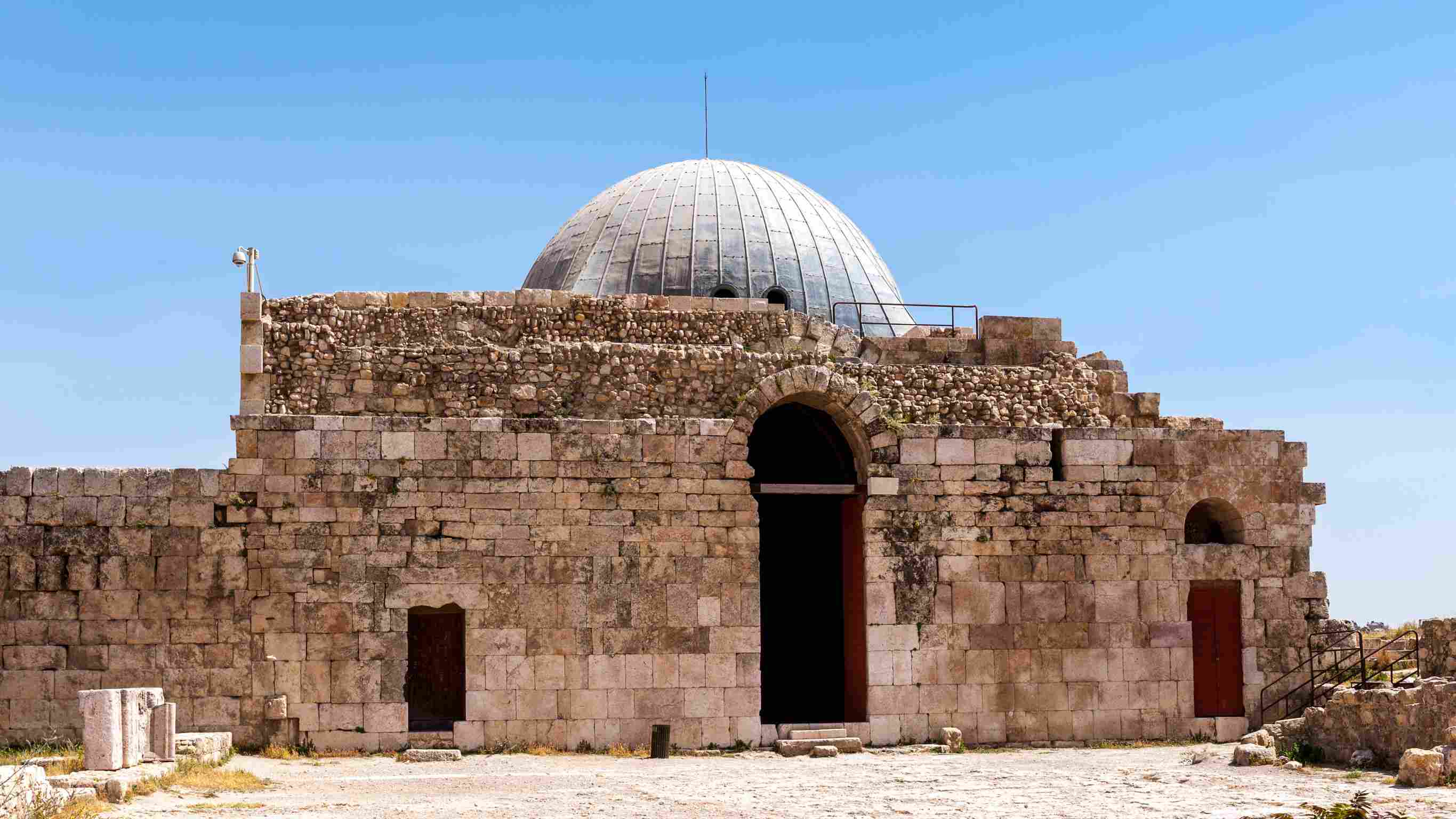 https egypt eta com images ruins of the amman citadel complex jabal al qal a a national historic site at the center