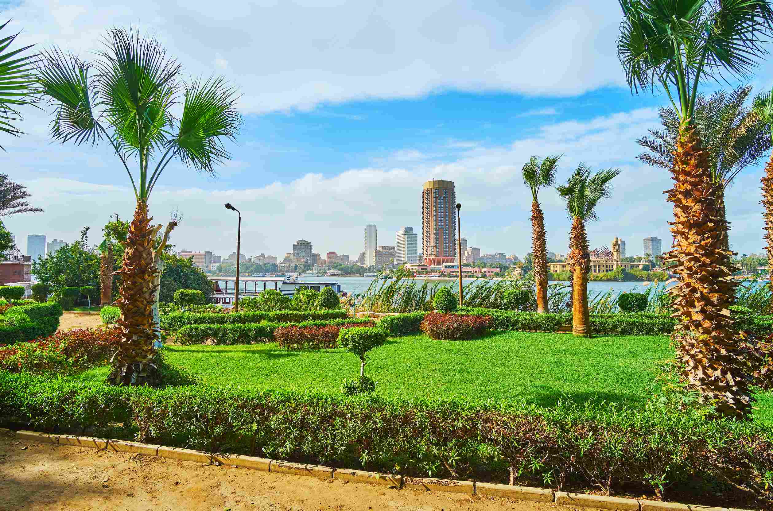 https egypt eta com images scenic ornamental garden on the nile river is best place to relax on the banch and enjoy the