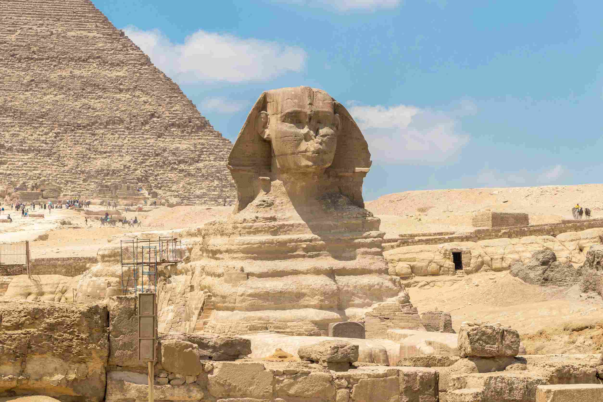 https egypt eta com images sphinx monument with the body of a lion and a pharaoh s head egypt