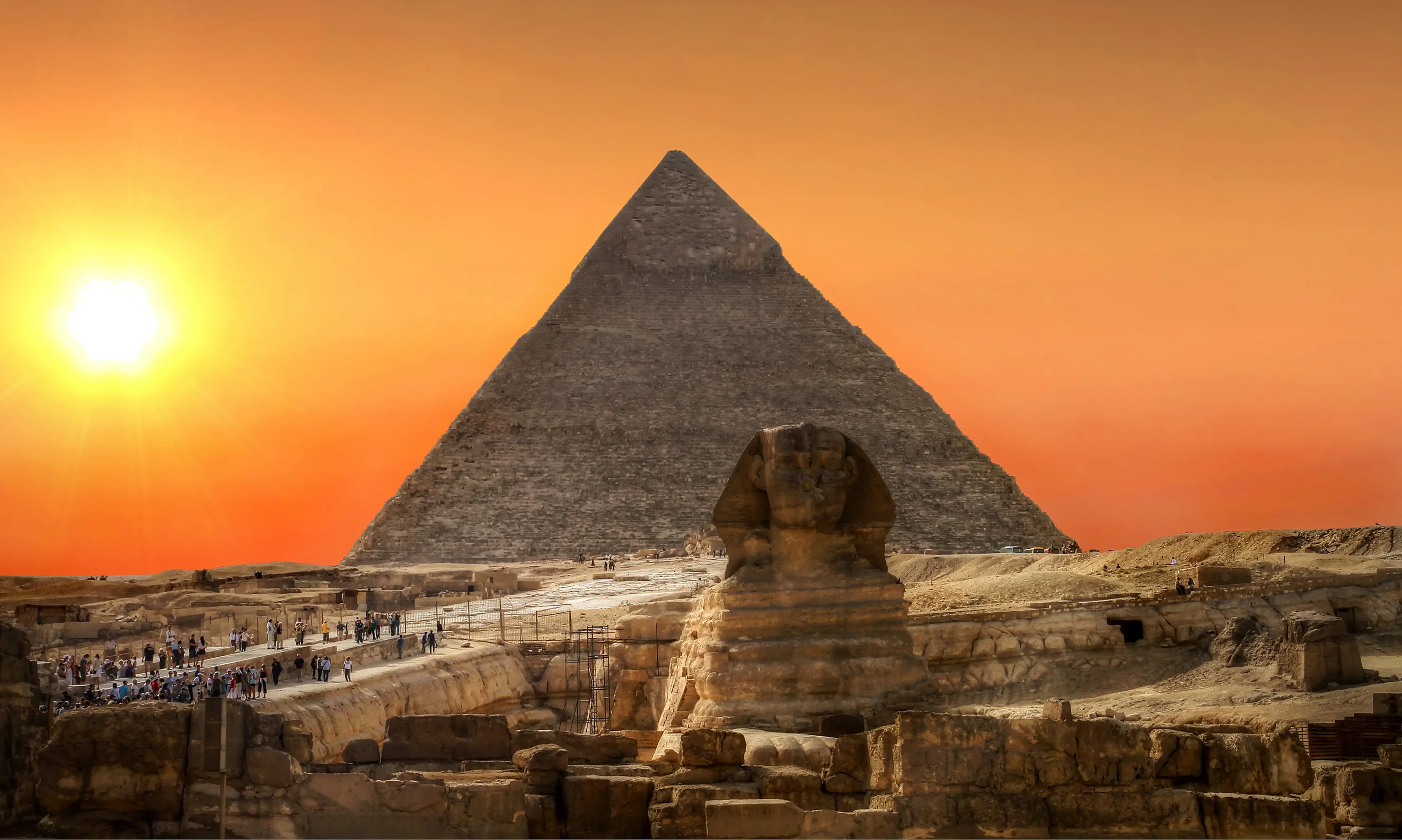 https egypt eta com images sunset over sphinx and pyramid of chefren in giza