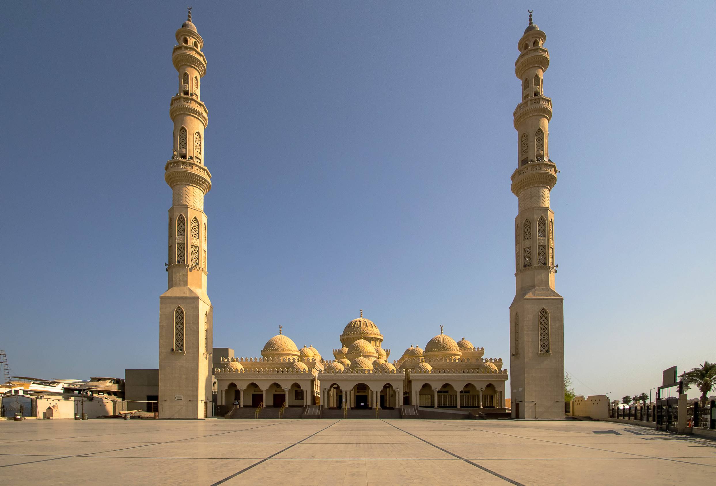 https egypt eta com images the al mina mosque in the city of hurghada in egypt
