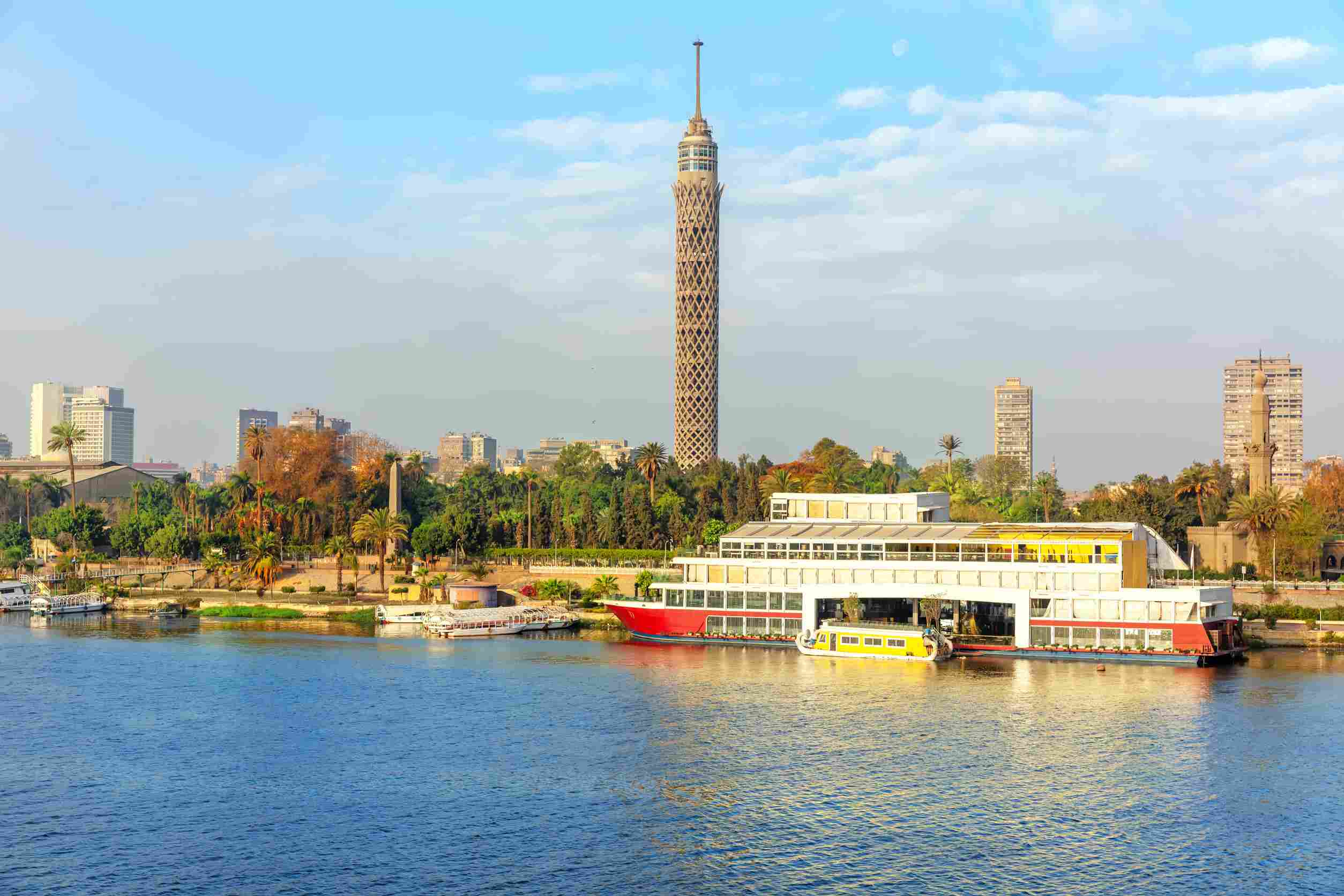 https egypt eta com images the cairo tower on the bank of the nile eg