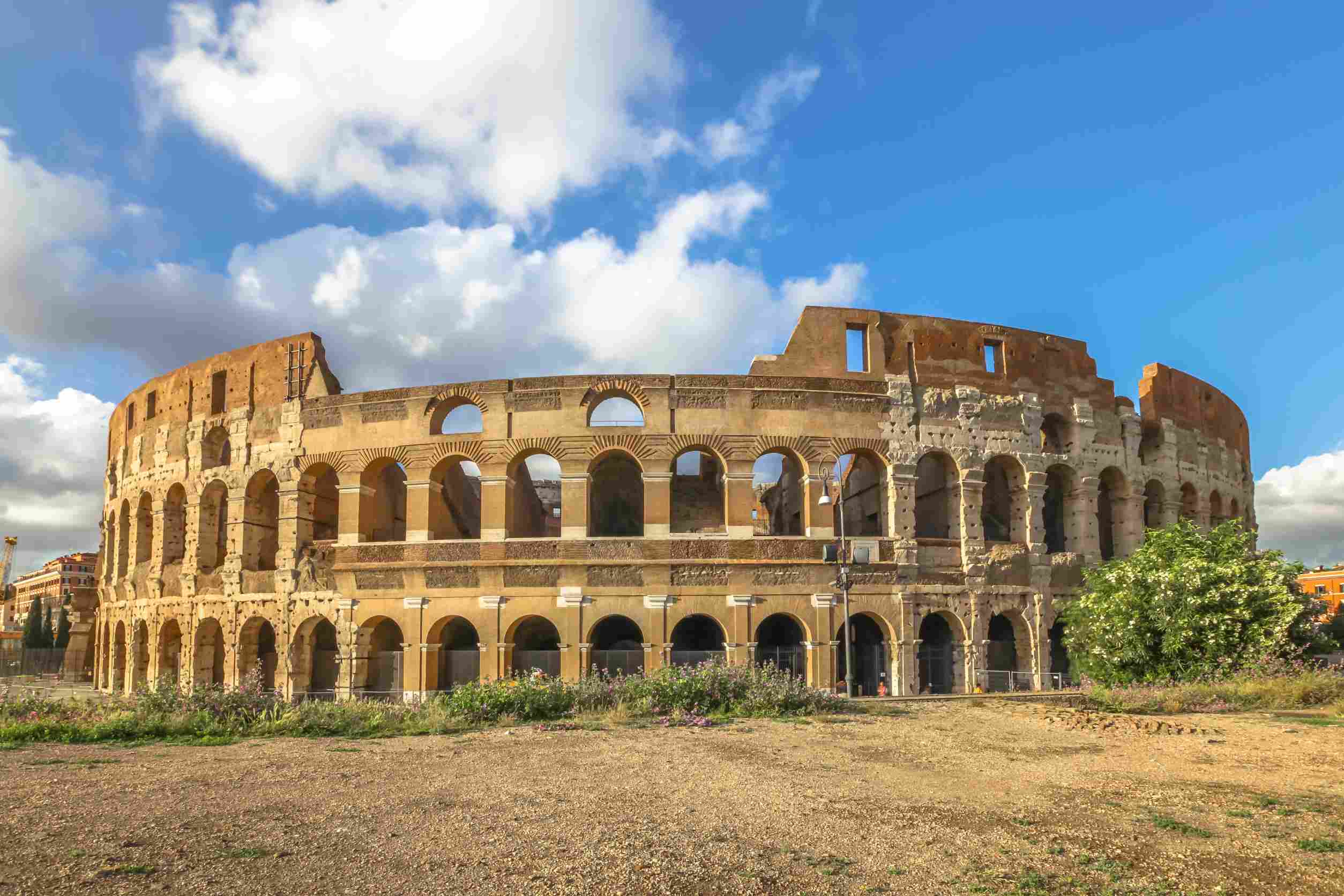 https egypt eta com images the colosseo colosseum flavian amphitheatre is the largest amphitheater in the world and