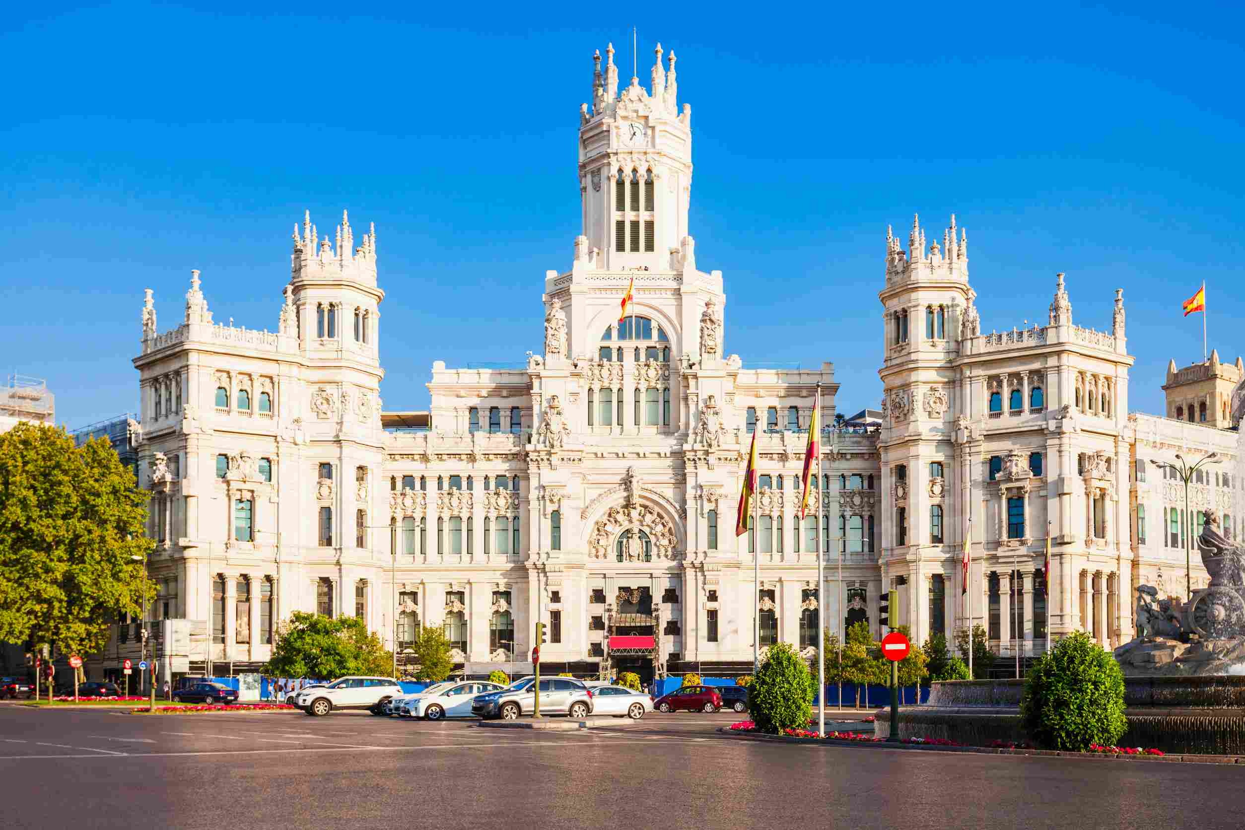 https egypt eta com images the cybele palace or palacio de cibeles is a palace located on the plaza de cibeles in madrid
