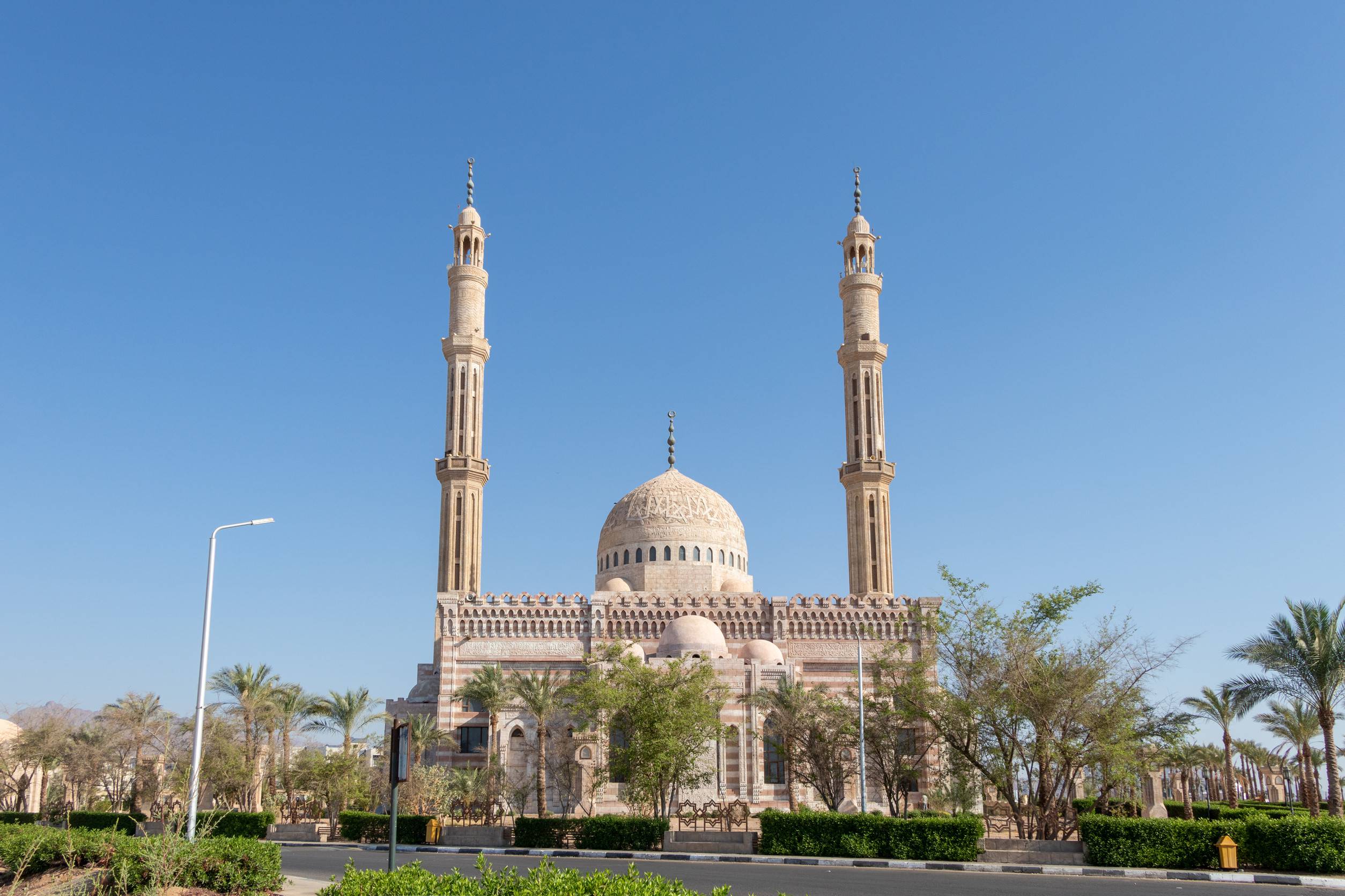 https egypt eta com images the great mosque of mustafa is an ottoman mosque with in sharm el sheikh