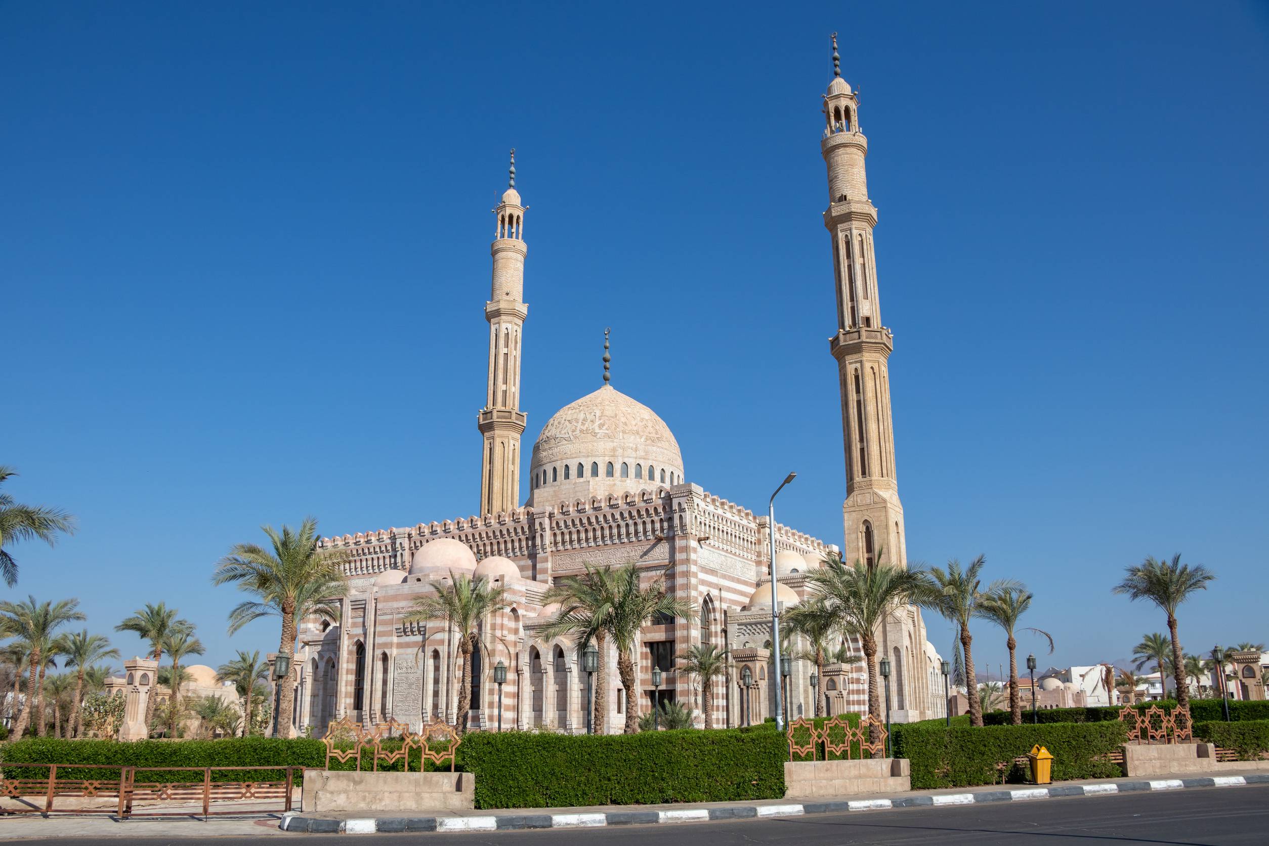 https egypt eta com images the great mosque of mustafa is an ottoman mosque with twin minarets in sharm el sheikh si