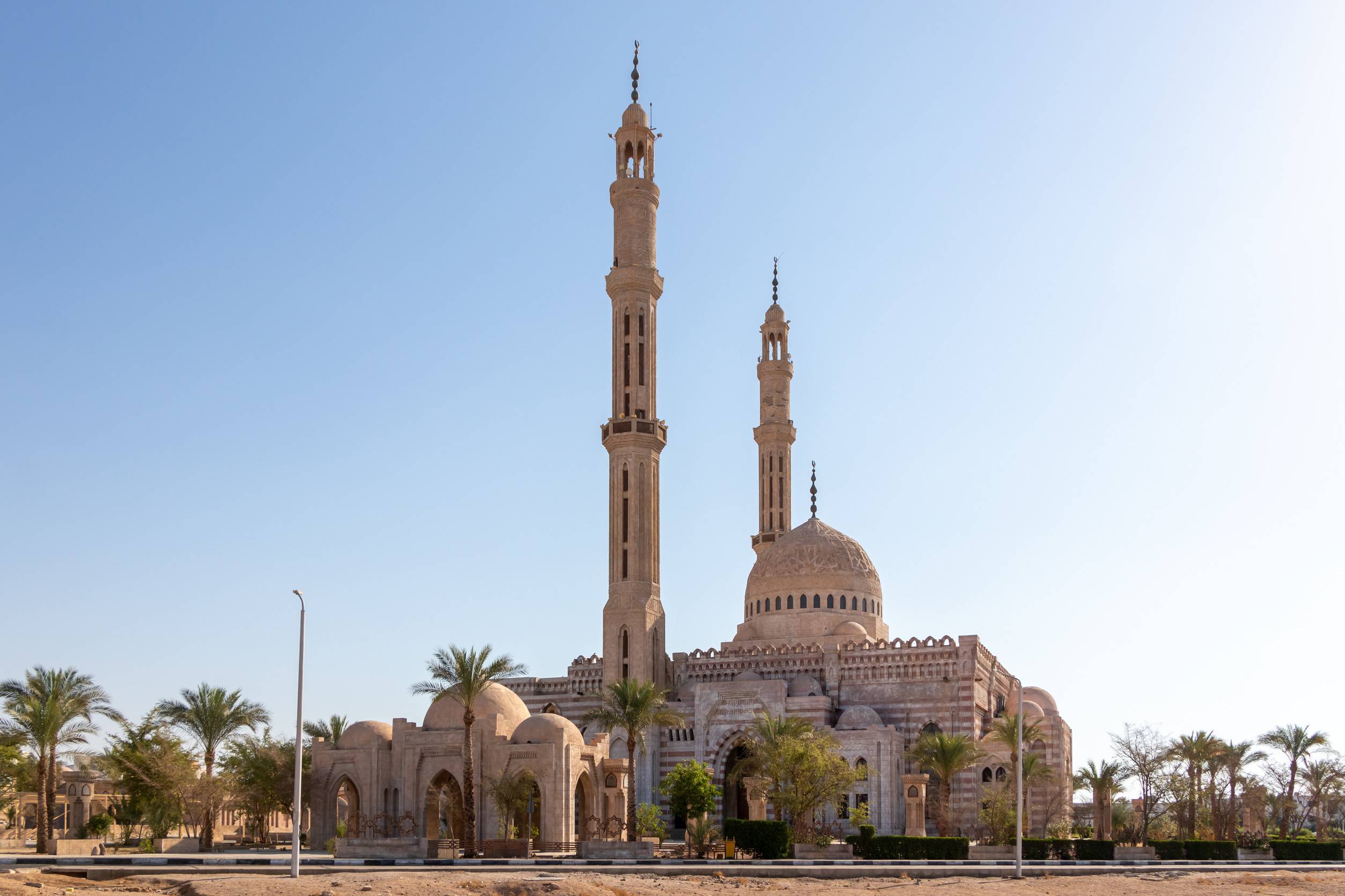 https egypt eta com images the great mosque of mustafa is an ottoman mosque with twin minarets in sharm el sheikh