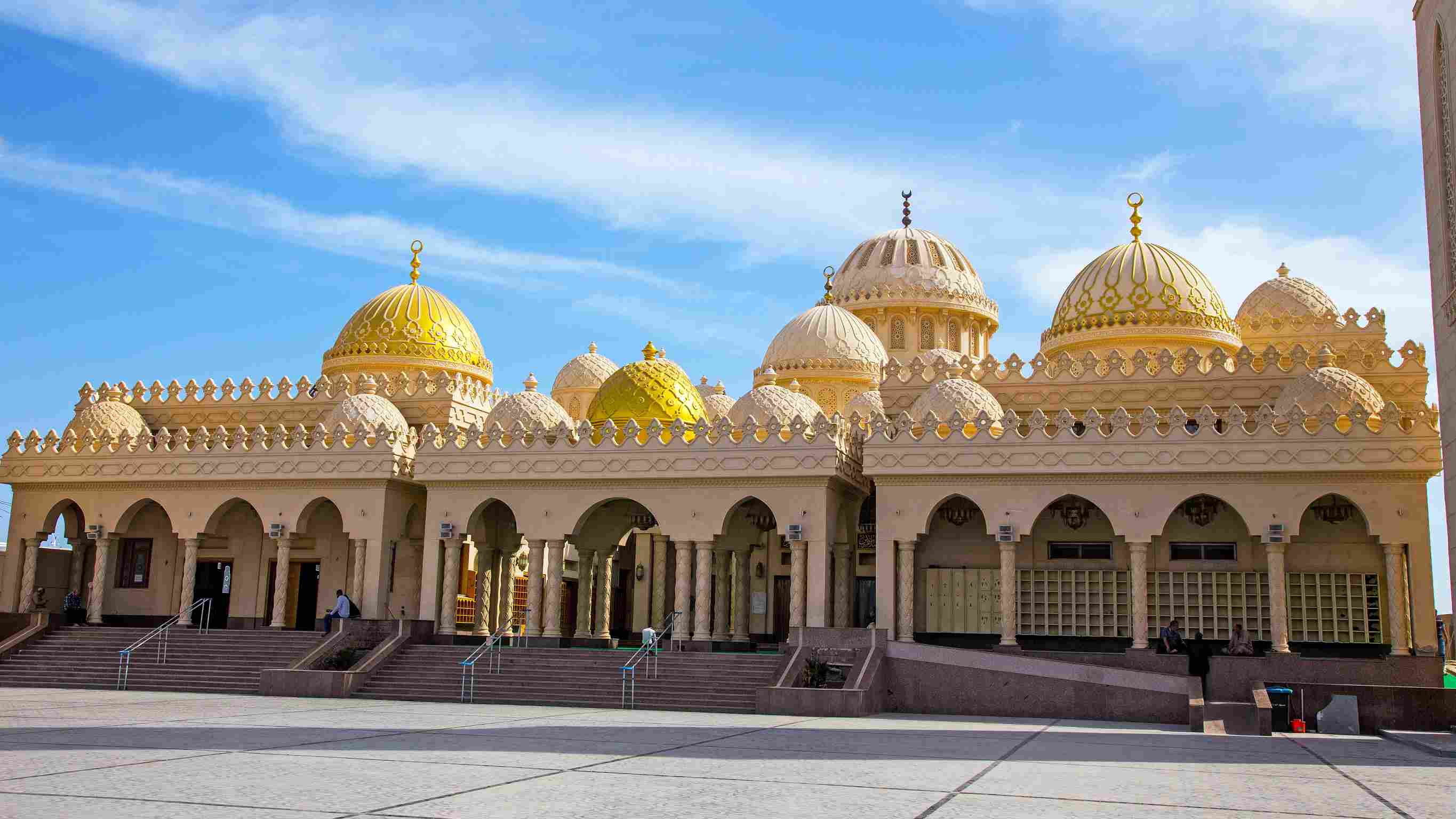 https egypt eta com images the mosque in hurghada egypt