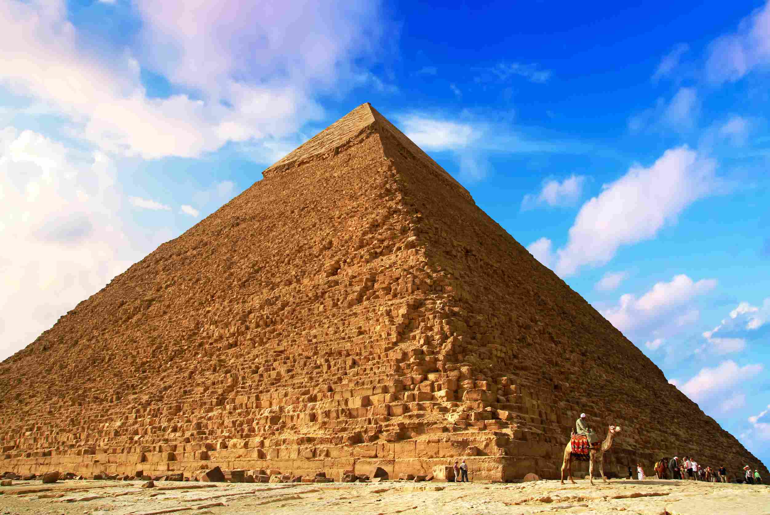 https egypt eta com images the pyramid of khafre in giza egy
