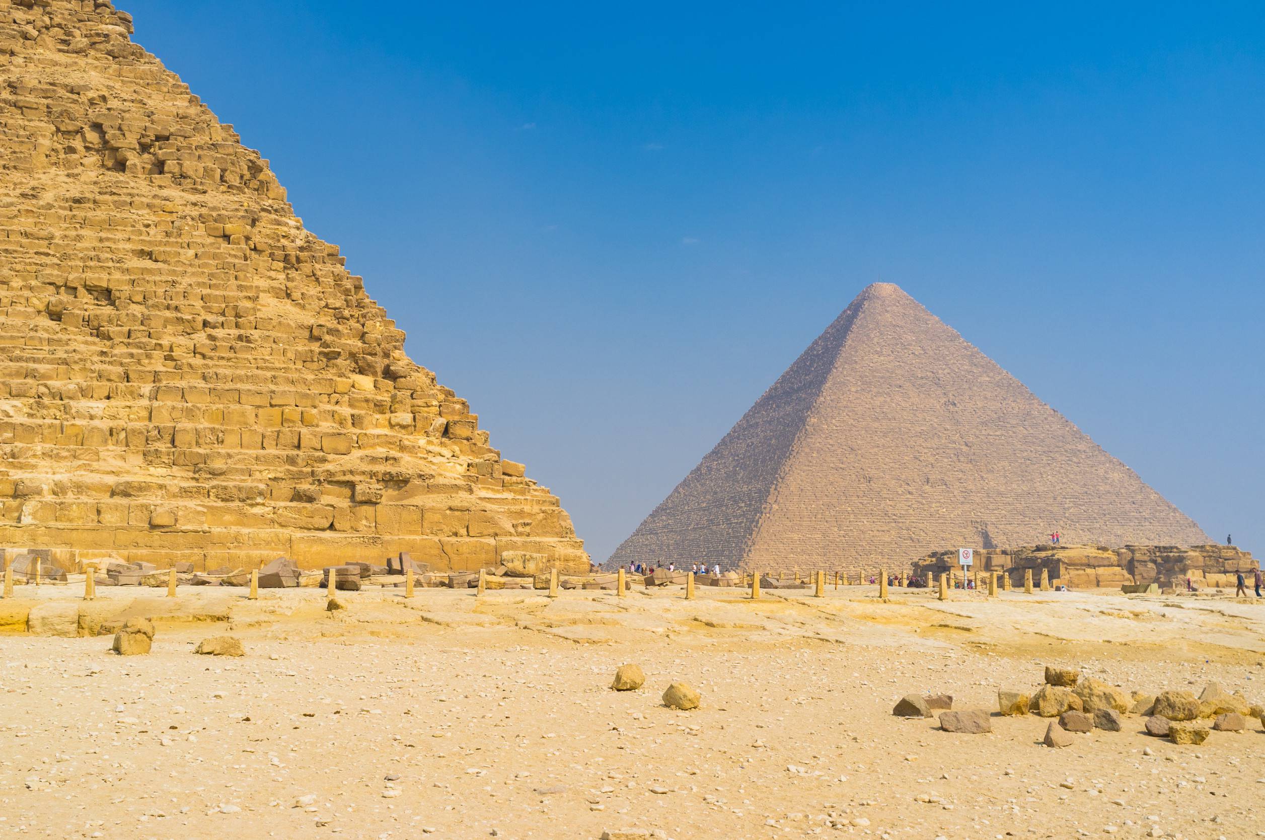 https egypt eta com images the pyramids of giza are famous all over the world egypt