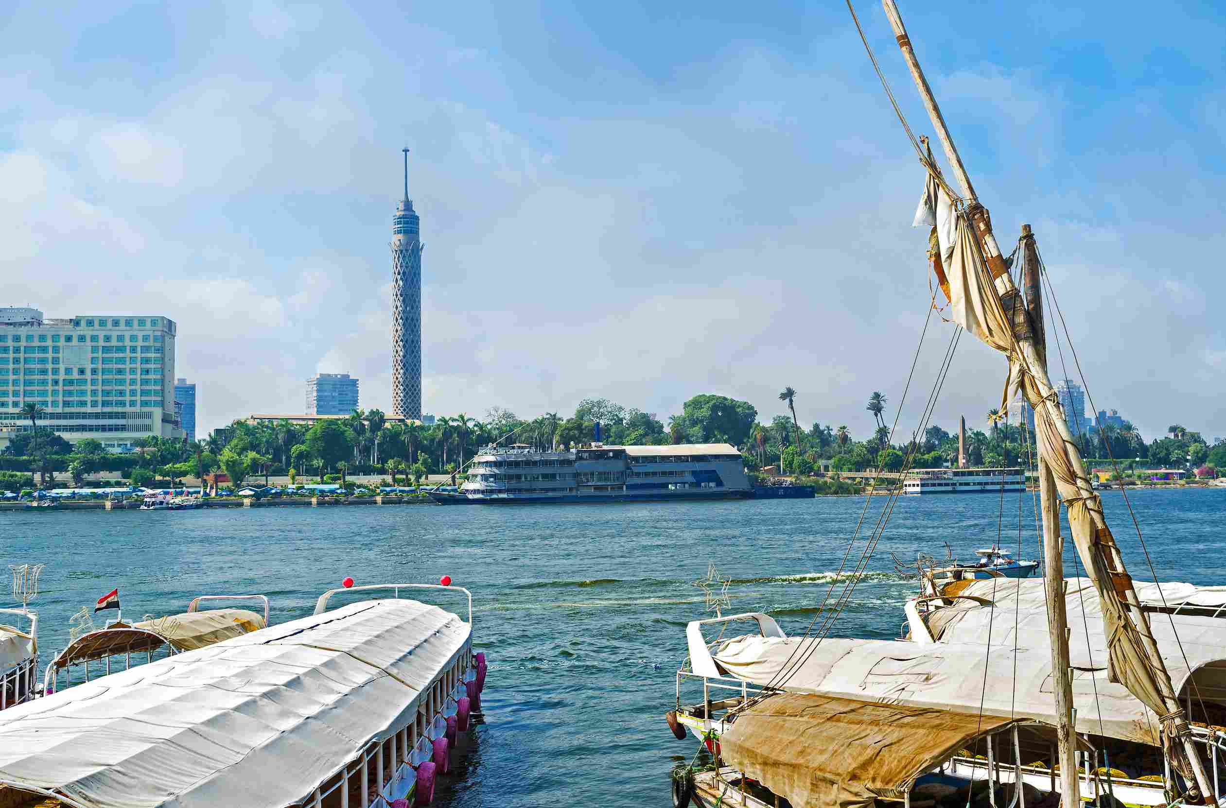 https egypt eta com images the view on the pleasure boats waiting for the tourists with gesira island and the tv tower