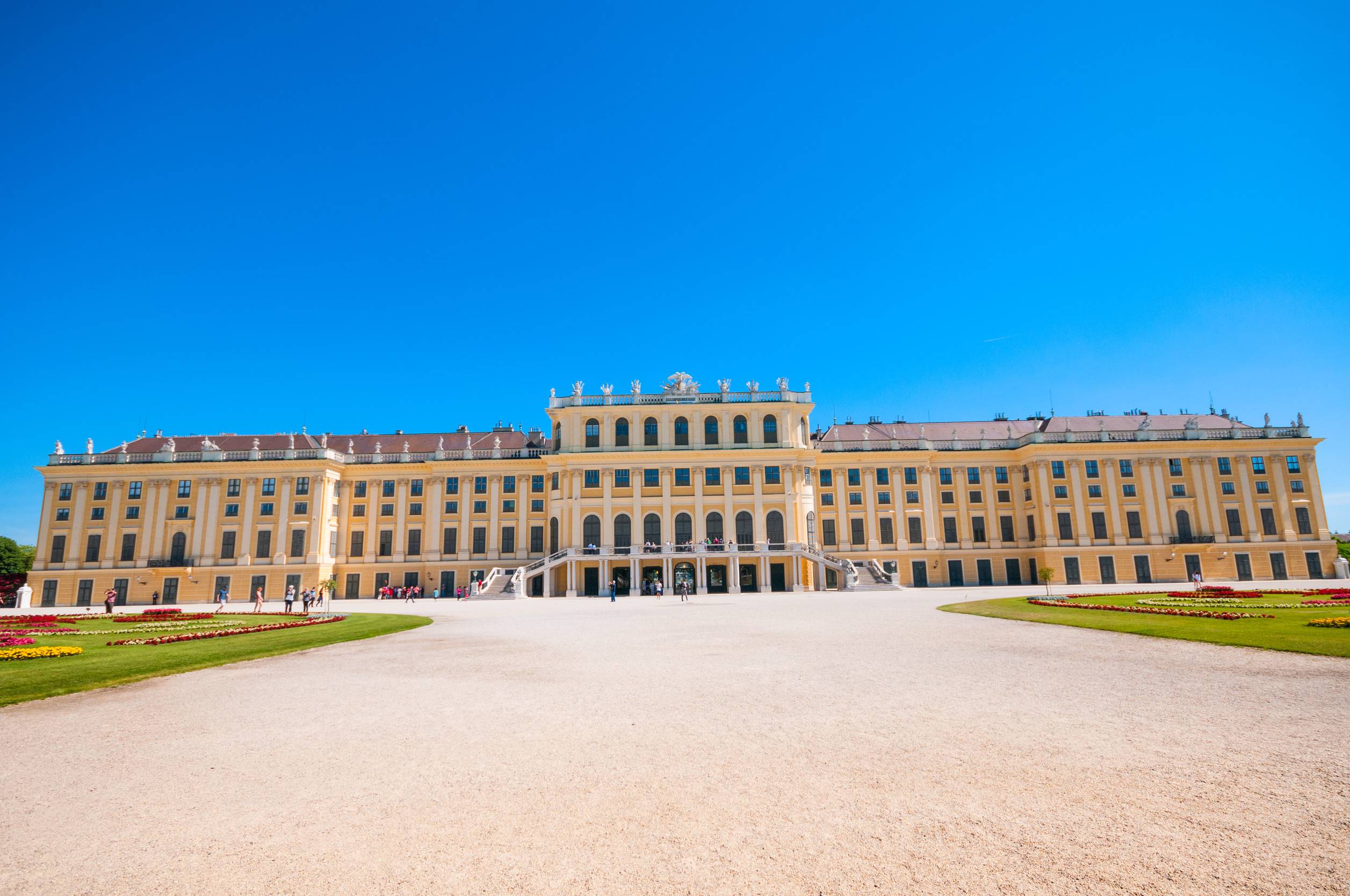 https egypt eta com images view of schonbrunn palace from garden