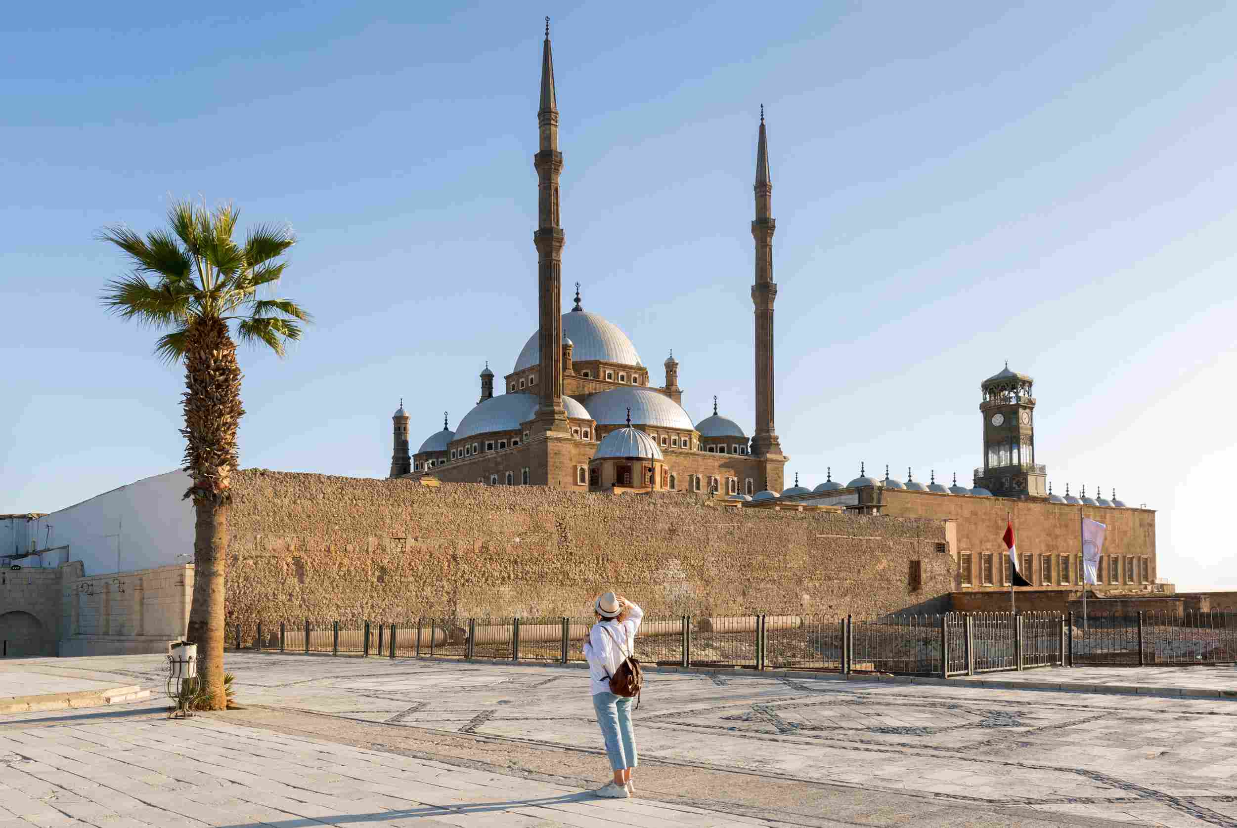 https egypt eta com images young woman tourist looking at muhammad ali pasha grand mosque in cair
